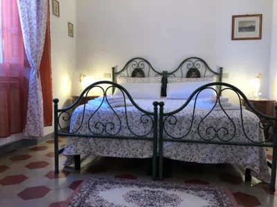Habitación doble o con dos camas con baño privado — Relais Puccini